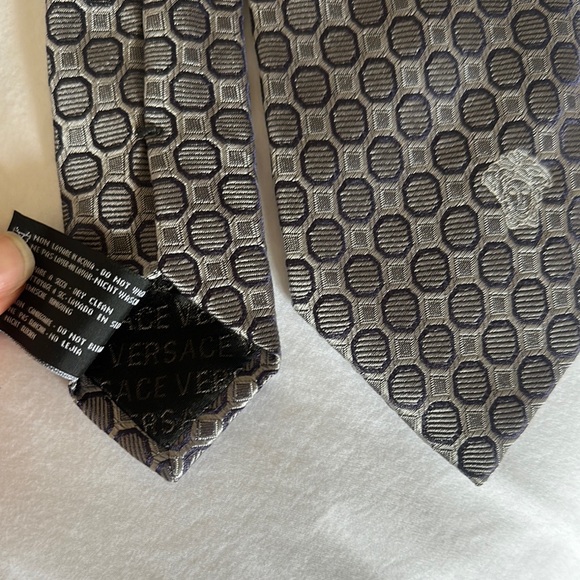Versace Black and Gray Patterned Tie - Picture 3 of 5